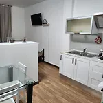 Your Outlet 4 Apartmán