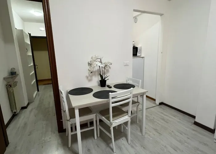 Daire Your Outlet 4 *